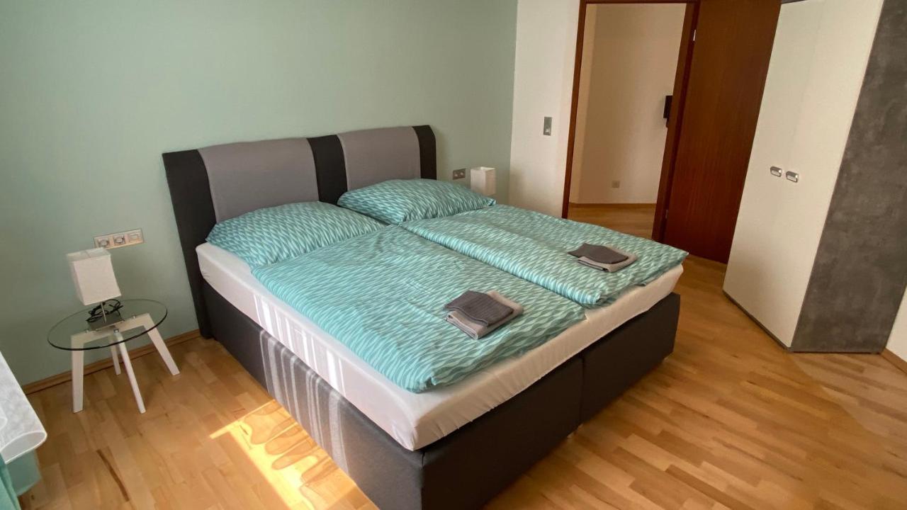 Outlet Holiday Home Metzingen  Esterno foto